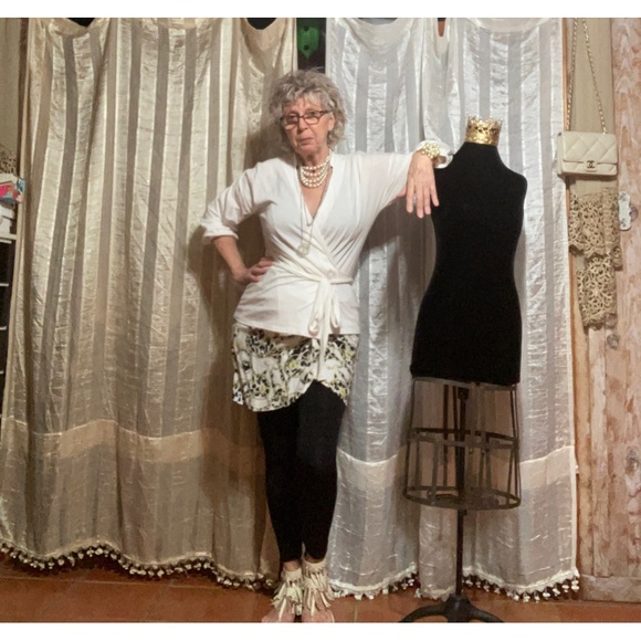 Welcome to Sheet’s Unique Boutique! Howdy! - Picture 4 of 16